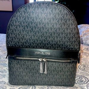 ❌SOLD❌Michael Kors Kenley Backpack